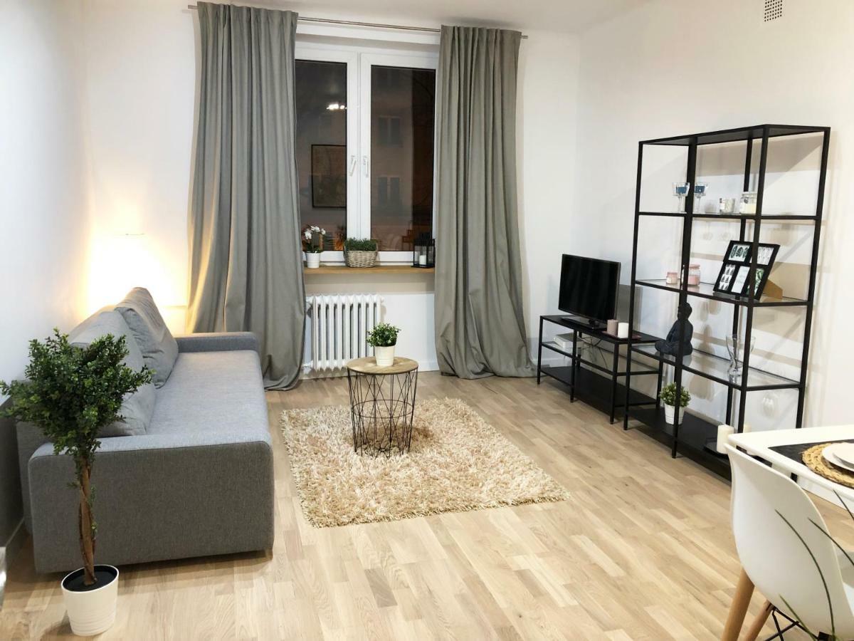 Solidarnosci 131a By Homeprime Apartament